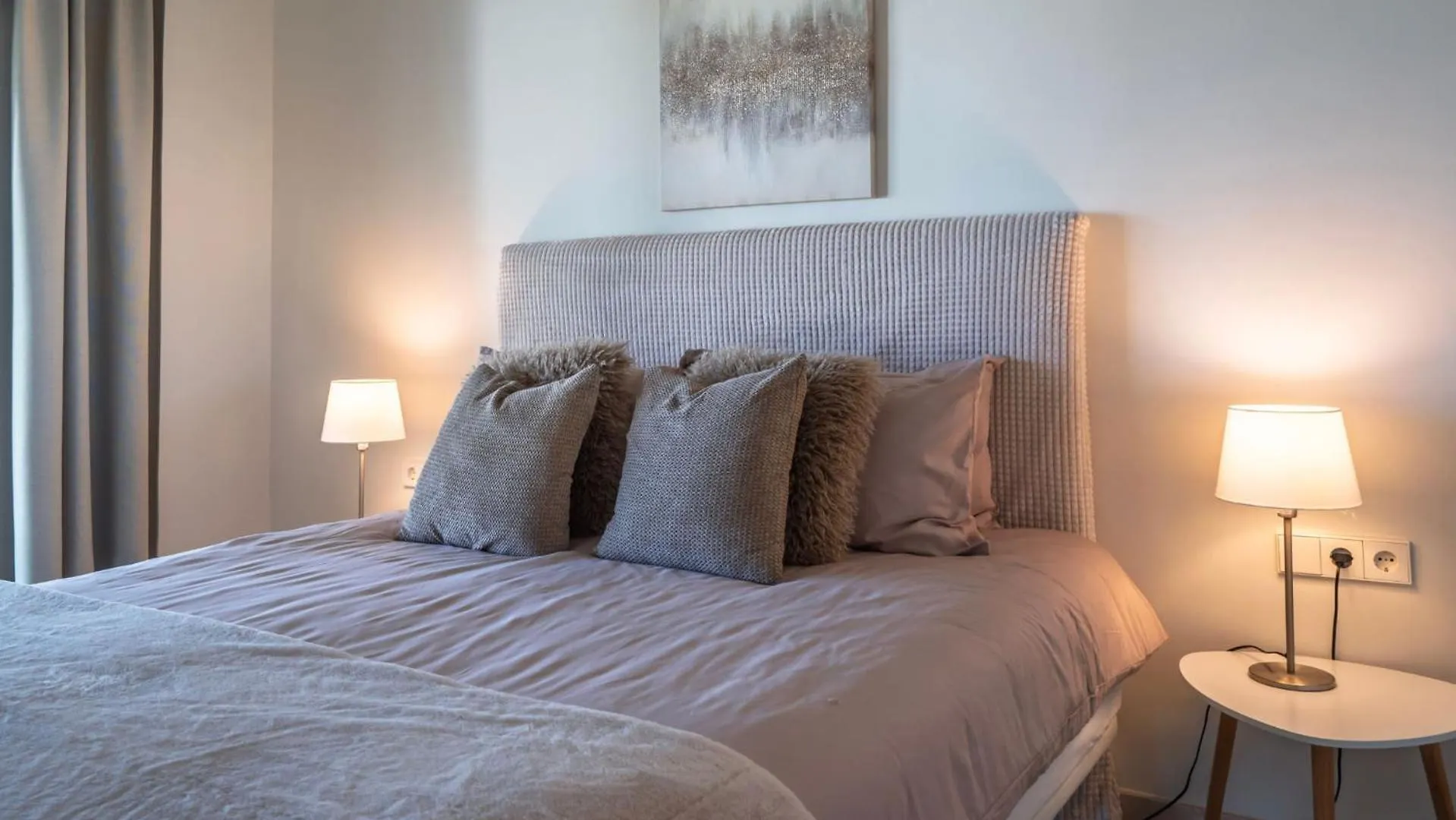Elegant 2-Bedroom Apartment In The Prestigious Finca Cortesin Resort Buenas Noches