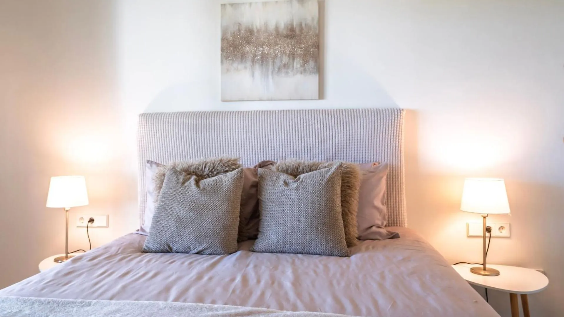 Elegant 2-Bedroom Apartment In The Prestigious Finca Cortesin Resort Buenas Noches