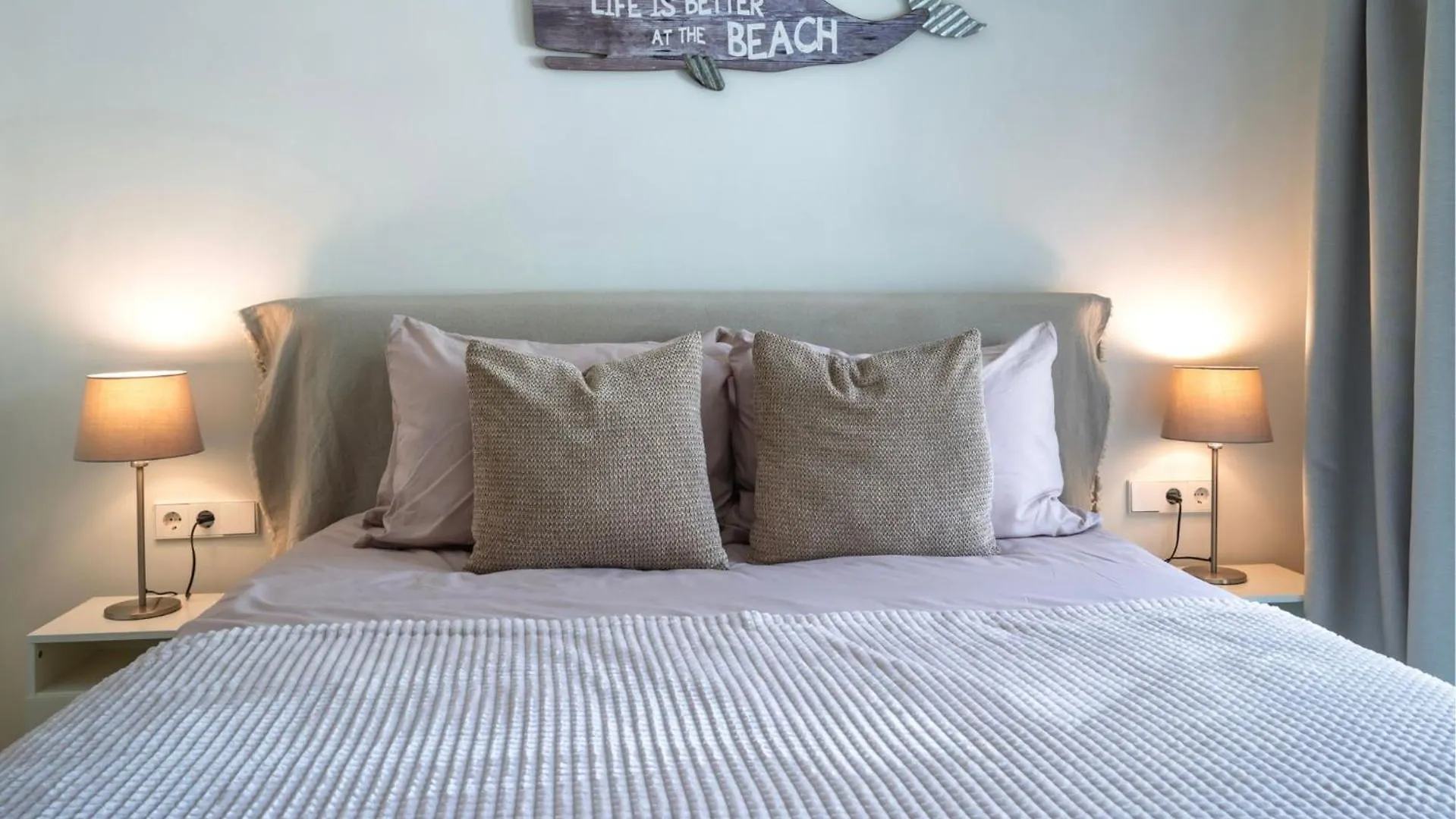 Elegant 2-Bedroom Apartment In The Prestigious Finca Cortesin Resort Buenas Noches إسبانيا